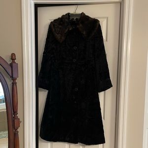 Woman’s faux fur coat by Jones New York